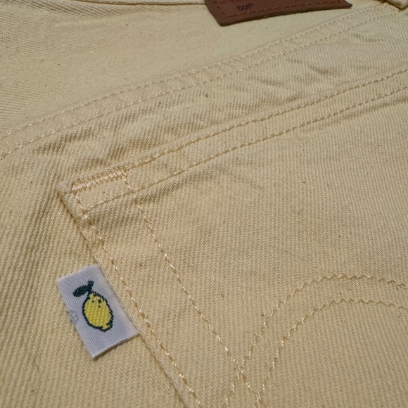 501® Original High Rise Short - Picture 4 of 10